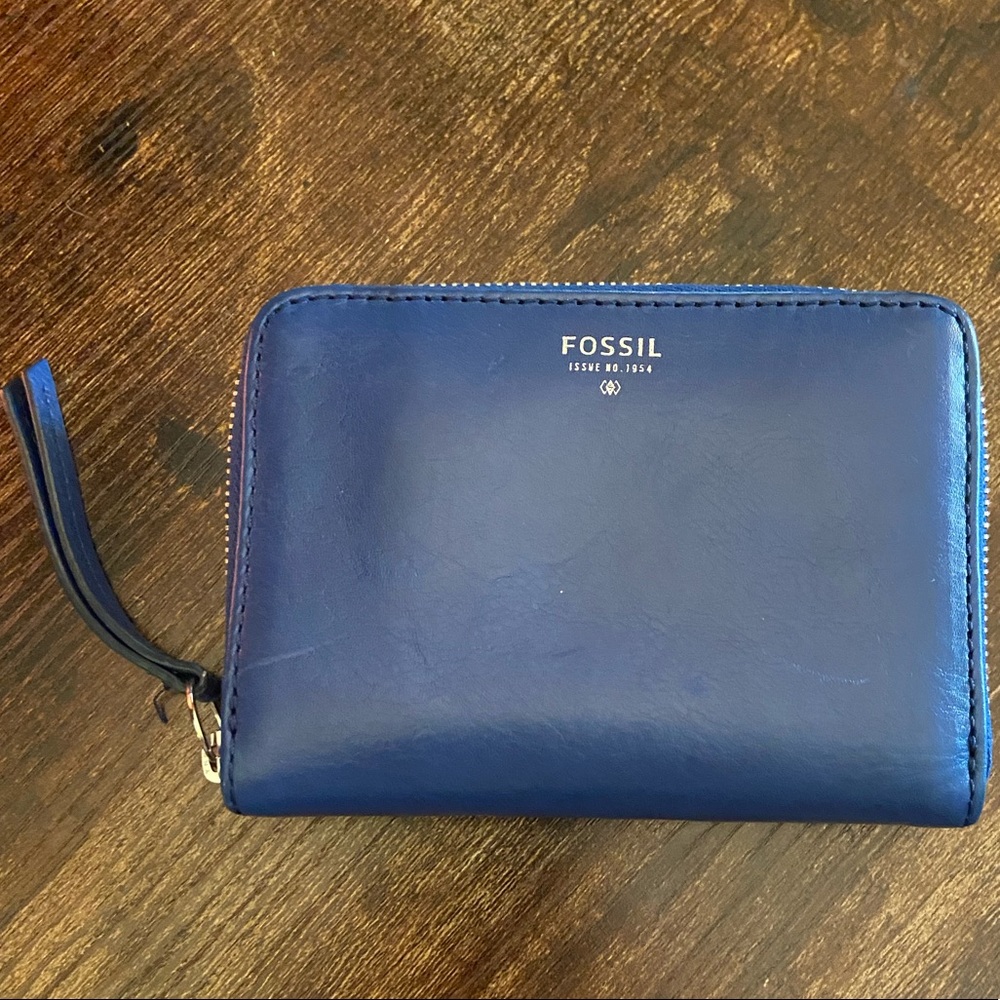 Fossil wallet